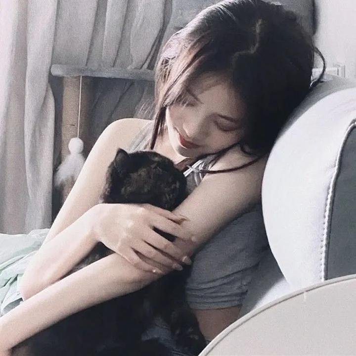 无边春色戏两儍